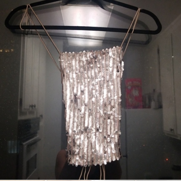 NYE Luxxel Sequin Backless Crop - Picture 3 of 5